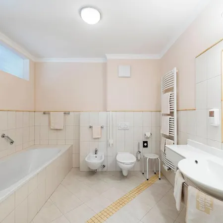 Olympia Hotell 4*