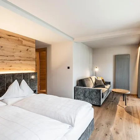 Hotel Olympia 4*
